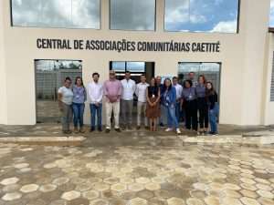 Read more about the article Central de Associações de Caetité recebe Agência Francesa de Desenvolvimento